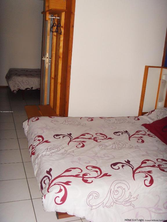 Hotel Eco Logis Espace Bellevue Semeac Bilik gambar