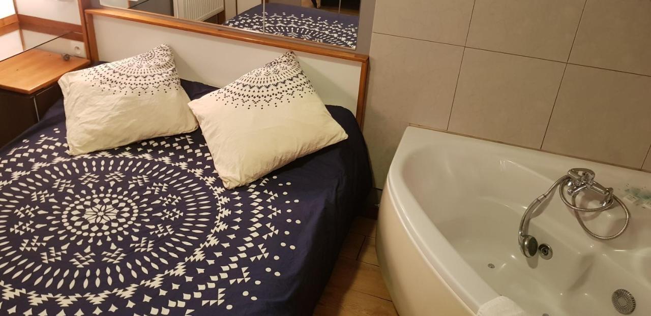 Hotel Eco Logis Espace Bellevue Semeac Luaran gambar