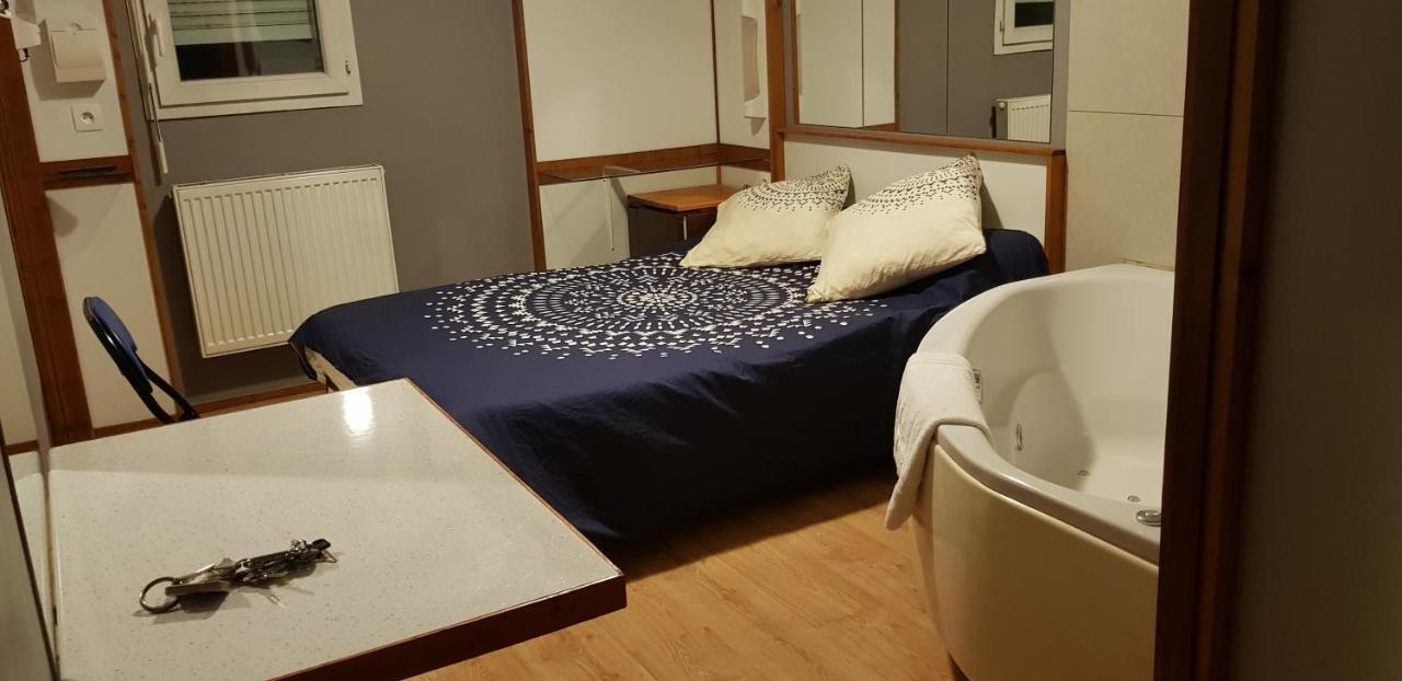 Hotel Eco Logis Espace Bellevue Semeac Luaran gambar